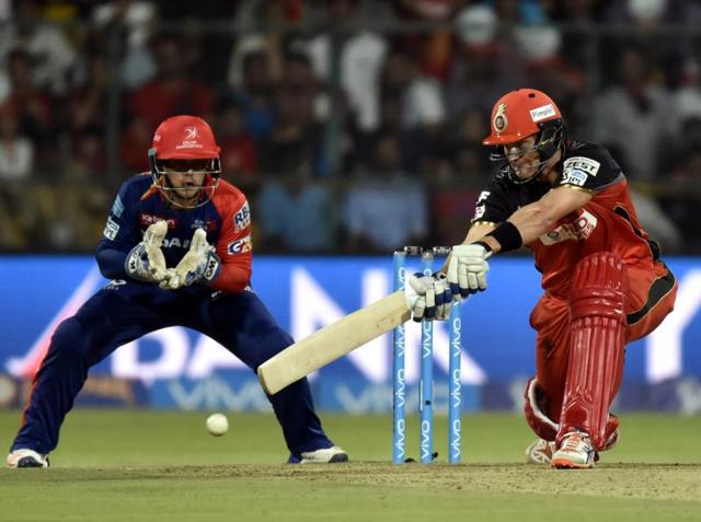 Royal Challengers Bangalore Shane Watson in action. (Mohd Zakir/HT Photo) 