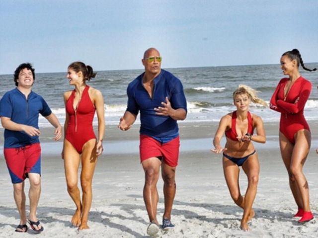 The crew’s all here! Jon Bass, Alexandra Daddario, Dwayne Johnson, Kelly Rohrbach and Ilfenesh Hadera. (Instagram) 