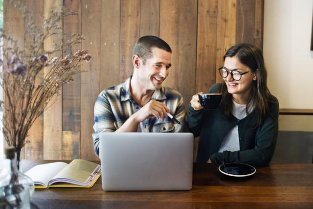 The effect of negative traits in friendship is not as strong as in romantic relationships, but some deal breakers, like dishonesty, are avoided consistently in all situations. (Shutterstock)