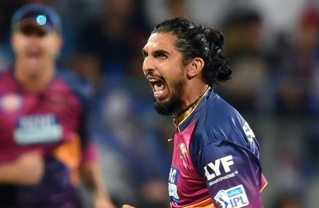 Ishant Sharma and his messy man buns and practical ponytails. (Kunal Patil/HT Photo) Ishant Sharma and his messy man buns and practical ponytails. (Kunal Patil/HT Photo)
