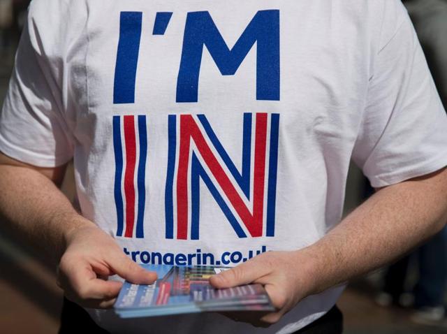 A campaigner with the "Britain Stronger In Europe" hands out leaflets in Brixton, south London, on Sunday, calling for a remain vote in the upcoming EU referendum. Polling on whether Britain should leave or remain in the European Union will take place on June 23. (AFP) A campaigner with the "Britain Stronger In Europe" hands out leaflets in Brixton, south London, on Sunday, calling for a remain vote in the upcoming EU referendum. Polling on whether Britain should leave or remain in the European Union will take place on June 23. (AFP)