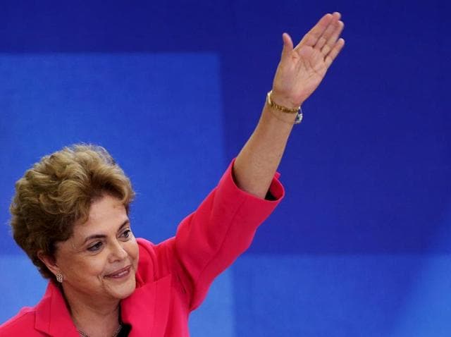 Like fans watching a football final, Brazilians cheered and hugged when lawmakers voted for President Dilma Rousseff’s impeachment, while the losing side sobbed and walked out in disgust at the result. (Reuters Photo) Like fans watching a football final, Brazilians cheered and hugged when lawmakers voted for President Dilma Rousseff’s impeachment, while the losing side sobbed and walked out in disgust at the result. (Reuters Photo)