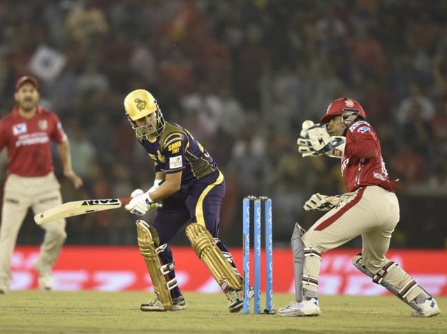 Gautam Gambhir of Kolkata Knight Rider plays a shot against Kings XI Punjab. (Gurpreet Singh/HT Photo) 