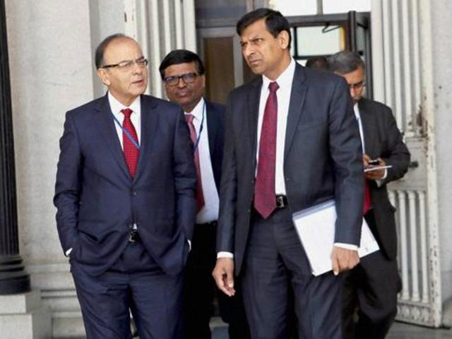 Washington: Union Finance Minister Arun Jaitley with RBI Governor Raghuram Rajan at IMF 2016 Spring Summit in Washington DC last week. (PTI) Washington: Union Finance Minister Arun Jaitley with RBI Governor Raghuram Rajan at IMF 2016 Spring Summit in Washington DC last week. (PTI)