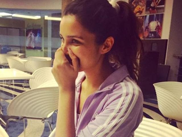 Parineeti Chopra posted this photo from the sets of Meri Pyari Bindu. (Twitter)