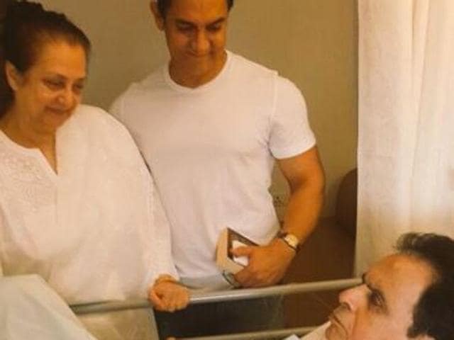 Aamir Khan met Dilip Kumar in hospital. (Twitter)