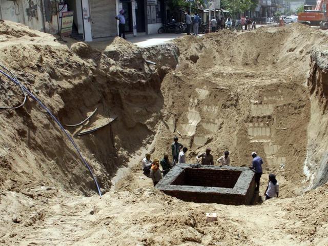 Locals soon to get relief with laying of sewer from Phullanwal to ...