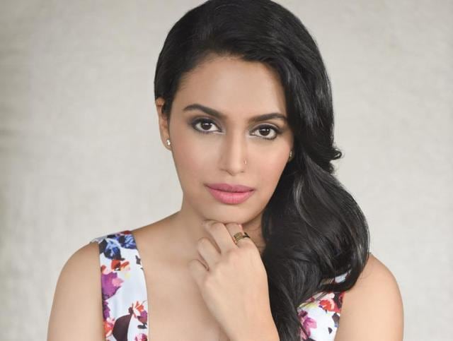 Swara Bhaskar won the best actress award for her role in NIl Battey Sannata at the Silk Road International Film Festival in China in September 2015 (HT Photo) Swara Bhaskar won the best actress award for her role in NIl Battey Sannata at the Silk Road International Film Festival in China in September 2015 (HT Photo)