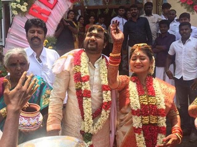 The couple fell in love on the sets of 2015 Tamil film Urumeen.(ActorSimhaa/Facebook)