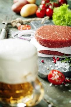 Having three drinks a day also increases the risk of stomach cancer, especially in men and both smokers and ex-smokers. (Shutterstock) Having three drinks a day also increases the risk of stomach cancer, especially in men and both smokers and ex-smokers. (Shutterstock)