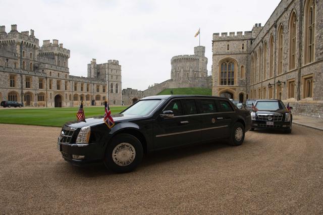 The convoy carrying US President Barack Obama, his wife US First Lady Michelle Obama, Britain's Queen Elizabeth II and her husband Prince Philip, Duke of Edinburgh arrives in the quadrangle at Windsor Castle. (AFP) The convoy carrying US President Barack Obama, his wife US First Lady Michelle Obama, Britain's Queen Elizabeth II and her husband Prince Philip, Duke of Edinburgh arrives in the quadrangle at Windsor Castle. (AFP)