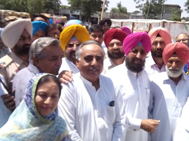 Rajya Sabha member Partap Singh Bajwa at the office of market committee secretary in Gurdaspur on Saturday. (HT Photo) Rajya Sabha member Partap Singh Bajwa at the office of market committee secretary in Gurdaspur on Saturday. (HT Photo)