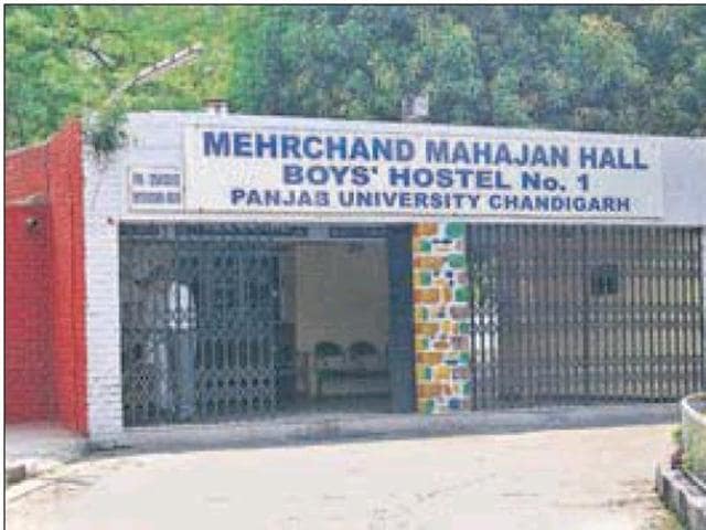 The UT police had caught around 30 outsiders staying illegally at the boys’ hostel number 4 on April 21-22 night.(HT PHOTO) The UT police had caught around 30 outsiders staying illegally at the boys’ hostel number 4 on April 21-22 night.(HT PHOTO)
