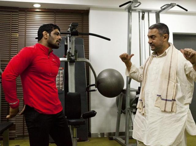 Sushil Kumar with Aamir Khan on the sets of Dangal, in which Aamir plays a Haranvi wrestler. Sushil Kumar with Aamir Khan on the sets of Dangal, in which Aamir plays a Haranvi wrestler.