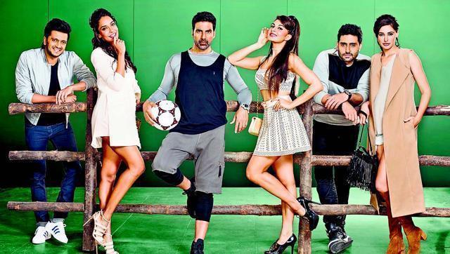 Housefull 3 features Akshay Kumar, Riteish Deshmukh, Abhishek, Jacqueline Fernandez, Nargis Fakhri, and Lisa Hayden. Housefull 3 features Akshay Kumar, Riteish Deshmukh, Abhishek, Jacqueline Fernandez, Nargis Fakhri, and Lisa Hayden.