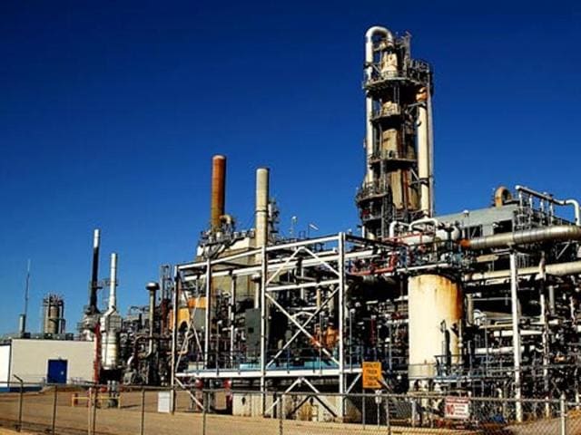 Saudi Arabia could maintain its total production capacity with the expansion of an oilfield, fuelling fresh concerns about the global supply glut. (AFP File Photo) Saudi Arabia could maintain its total production capacity with the expansion of an oilfield, fuelling fresh concerns about the global supply glut. (AFP File Photo)