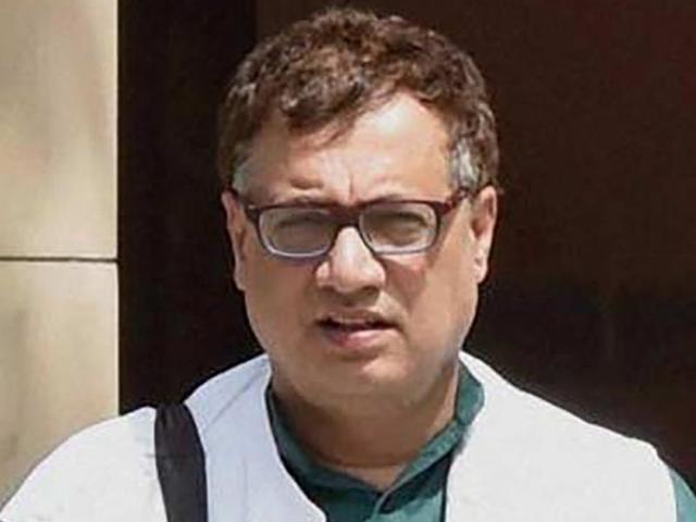 Derek O’Brien, who is known for his curls, is facing criticism over a recent press conference in which he displayed a doctored photo of BJP Union minister Rajnath Singh offering a laddoo to CPI(M) leader Prakash Karat. (PTI photo) Derek O’Brien, who is known for his curls, is facing criticism over a recent press conference in which he displayed a doctored photo of BJP Union minister Rajnath Singh offering a laddoo to CPI(M) leader Prakash Karat. (PTI photo)