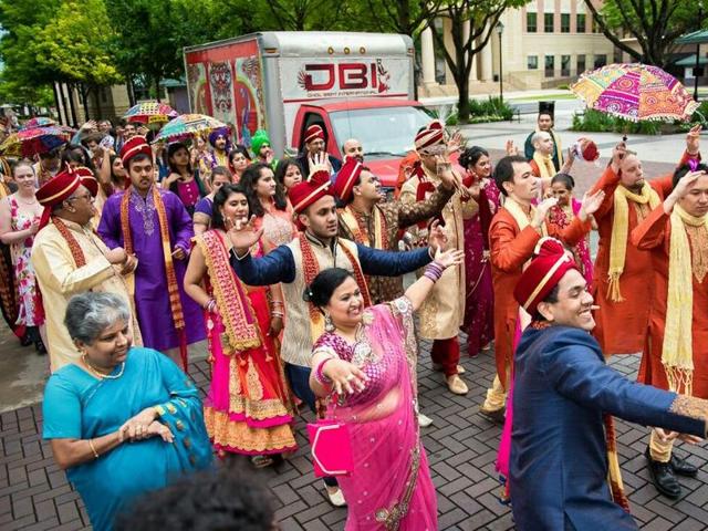 The fee per baarati is Rs 5,000, and an average baarat procession is charged about Rs 25,000 to Rs 50,000, depending on the number of paid guests hired. The fee per baarati is Rs 5,000, and an average baarat procession is charged about Rs 25,000 to Rs 50,000, depending on the number of paid guests hired.