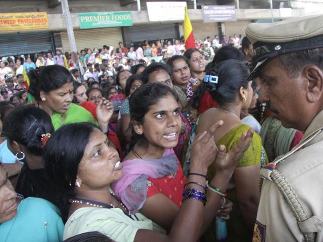 File photo of garment workers in Bengaluru protesting the central government’s decision on withdrawal of provident funds. (Kashif Masood/ HT Photo) File photo of garment workers in Bengaluru protesting the central government’s decision on withdrawal of provident funds. (Kashif Masood/ HT Photo)