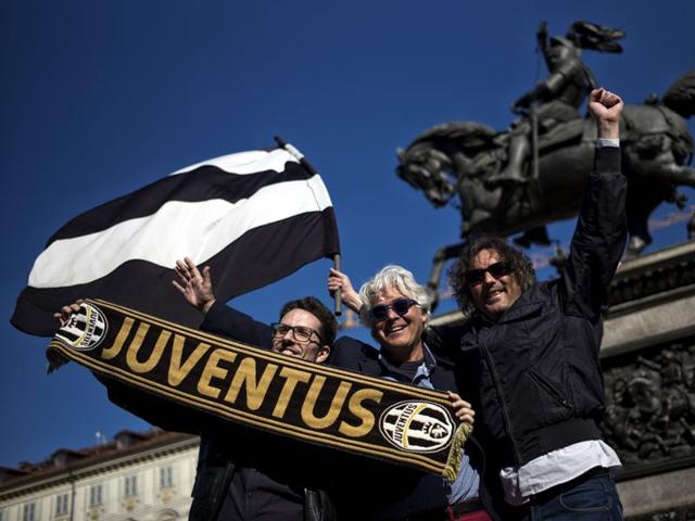 Juventus' players celebrate at the end of the match against Fiorentina on April 24. (REUTERS) Juventus' players celebrate at the end of the match against Fiorentina on April 24. (REUTERS)