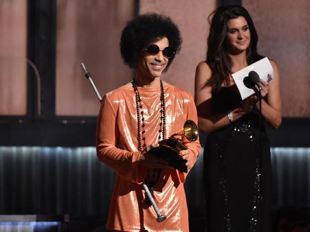 Police are looking for doctors or ‘handlers’ who treated the singer, as friends fear, he may have been on over-prescribed drugs. (AP) Police are looking for doctors or ‘handlers’ who treated the singer, as friends fear, he may have been on over-prescribed drugs. (AP)