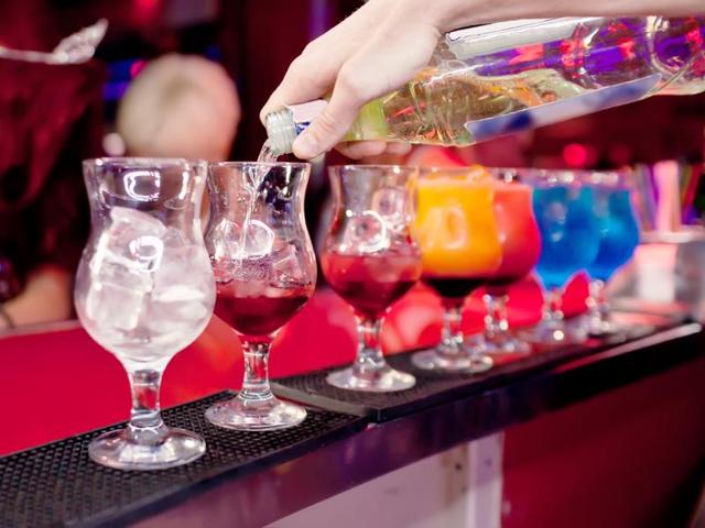People who binge drink, especially in their teenage years, are much more likely to become alcoholic-dependent later in life, claims a new study. (Shutterstock) People who binge drink, especially in their teenage years, are much more likely to become alcoholic-dependent later in life, claims a new study. (Shutterstock)