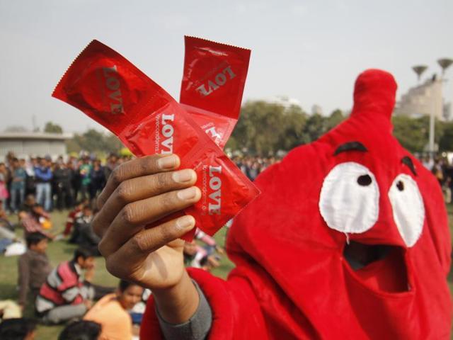 This file photo shows an event on the International Condom Day in New Delhi’s Connaught Place. (Sanchit Khanna/HT Photo) This file photo shows an event on the International Condom Day in New Delhi’s Connaught Place. (Sanchit Khanna/HT Photo)