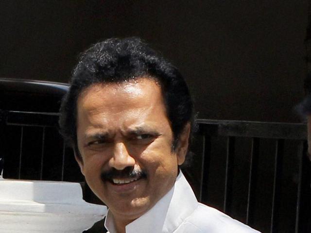 DMDK chief Vijayakanth (C) as well as VCK leader Thol Thirumavalavan (L) are among the prominent political figures who filed their nominations today.(PTI Photo) DMDK chief Vijayakanth (C) as well as VCK leader Thol Thirumavalavan (L) are among the prominent political figures who filed their nominations today.(PTI Photo)