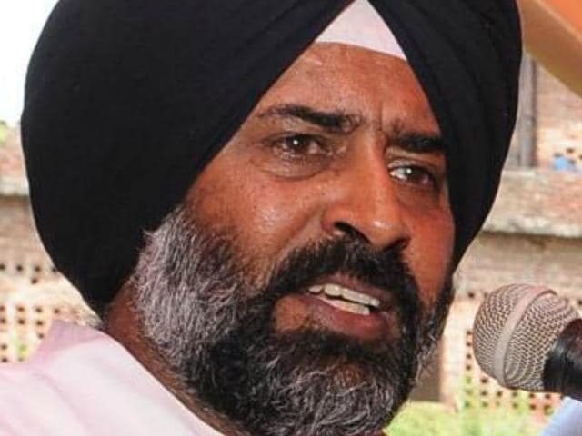 Pargat Singh (right), a former Indian hockey captain, took the tough stand after being allegedly slighted and sidelined by both chief minister Parkash Singh Badal and his deputy Sukhbir Singh Badal