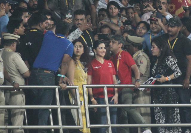 Sunny Leone during an IPL match between Delhi Daredevils and Gujarat Lions at Feroz Shah Kotla stadium in New Delhi on April 27, 2016. (IANS)