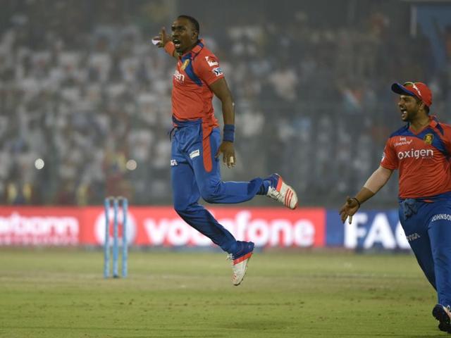 Gujarat Lions Dwayne Bravo and Suresh Raina celebrates after the dismissal of Delhi Daredevils batsman JP Duminy. (HT Photo) Gujarat Lions Dwayne Bravo and Suresh Raina celebrates after the dismissal of Delhi Daredevils batsman JP Duminy. (HT Photo)