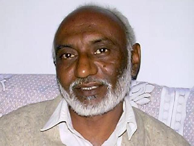 Satnam said in the book, written in Punjabi and later translated into 16 languages, “Dilli is only a word associated with government, and to them, government means greedy contractors, repressive police, displacement and harassment.” Satnam said in the book, written in Punjabi and later translated into 16 languages, “Dilli is only a word associated with government, and to them, government means greedy contractors, repressive police, displacement and harassment.”