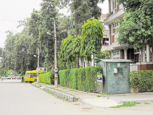 The MCG will take over maintenance of 21 sectors, including Sector 15 (above), from Saturday.(HT File Photo) The MCG will take over maintenance of 21 sectors, including Sector 15 (above), from Saturday.(HT File Photo)