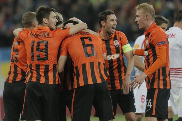 Shakhtar Donetsk’s Taras Stepanenko celebrates scoring his side's second goal with teammates during semifinal first leg of the Europa League. (AP Photo) Shakhtar Donetsk’s Taras Stepanenko celebrates scoring his side's second goal with teammates during semifinal first leg of the Europa League. (AP Photo)