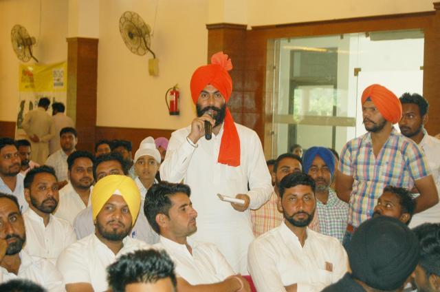 At the AAP’s ‘Punjab Dialogue’ programme in Sangrur on Saturday. (HT Photo)