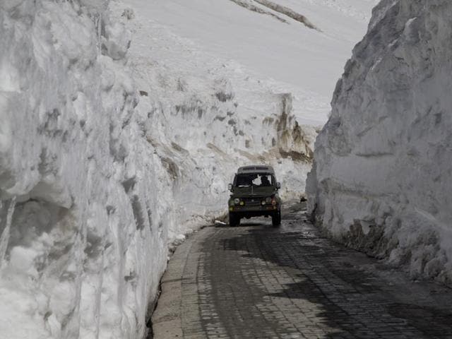 Good to go: Zojila Pass thrown open after four months under snow ...