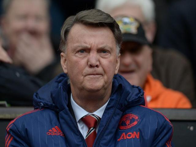 Dutch manager Louis van Gaal defended Marouane Fellaini’s clash with Leicester City’s Robert Huth. (Reuters Photo) Dutch manager Louis van Gaal defended Marouane Fellaini’s clash with Leicester City’s Robert Huth. (Reuters Photo)