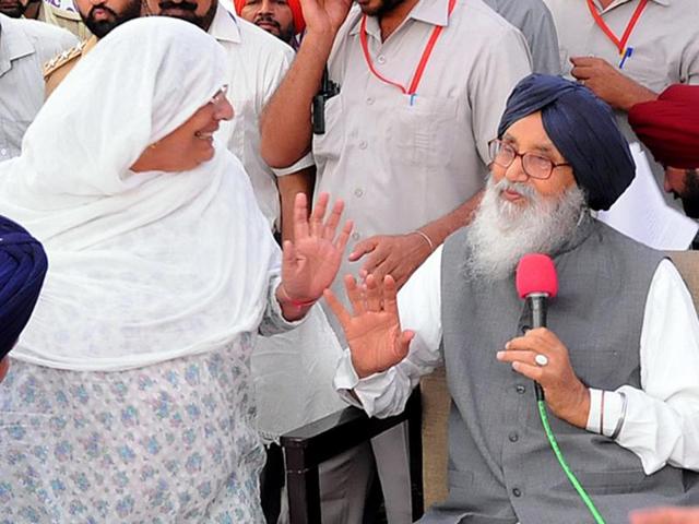 Punjab Chief Minister Parkash Singh Badal at a sangat darshan programme in Muktsar on Sunday. (HT Photo)