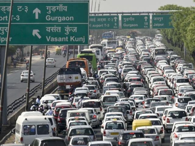 Heavy traffic jam seen at NH 8 as drivers protest diesel cab ban. The ban on diesel cabs came just days after the end of another two weeks of “odd-even” that kept about one million cars off Delhi’s roads. (Vipin Kumar/HT Photo) Heavy traffic jam seen at NH 8 as drivers protest diesel cab ban. The ban on diesel cabs came just days after the end of another two weeks of “odd-even” that kept about one million cars off Delhi’s roads. (Vipin Kumar/HT Photo)