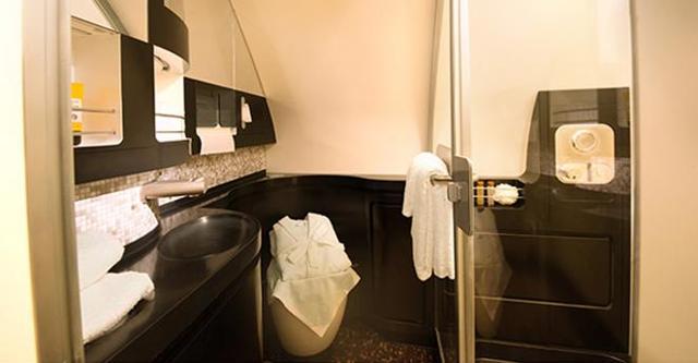 The shower room on board Eithad’s A380 Airbus fit with The Residence. (Etihad.com) The shower room on board Eithad’s A380 Airbus fit with The Residence. (Etihad.com)