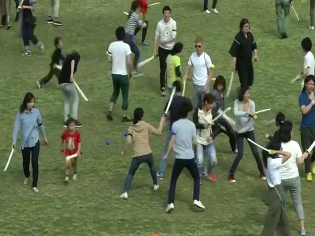 <p>Samurai's of all ages battle it out in a game of soft sword tag in Tokyo .Hundreds participate in a soft sword game of tag in Tokyo. Participants can be seen having a gala time while they fight it out with their multiple competitors. Players use their swords to try to remove plastic balls Velcroed to their opponents arms.There is no age limit to the game.This year's final contestants were two women, but time ran out, and the match was declared a draw.</p>