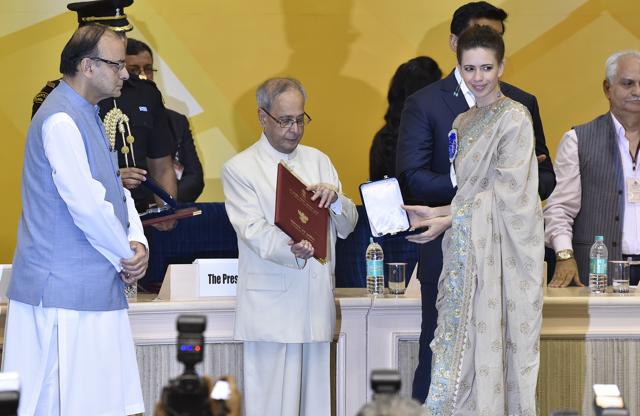 President Pranab Mukherjee presenting Special Jury award to Kalki Koechilin during the 63rd National Film Awards Function at Vigyan Bhawan in New Delhi.The actress won for her performance in Margarita With a Straw. (Raj K Raj/HT photo) 