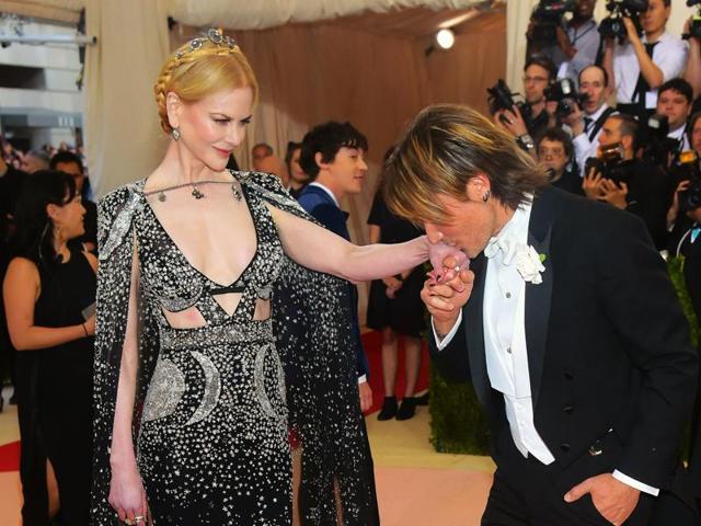 Nicole Kidman, left, and Keith Urban arrive at The Metropolitan Museum of Art Costume Institute Benefit Gala. (Charles Sykes/Invision/AP) Nicole Kidman, left, and Keith Urban arrive at The Metropolitan Museum of Art Costume Institute Benefit Gala. (Charles Sykes/Invision/AP)