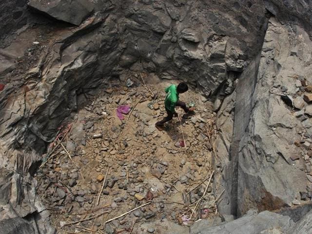 A dried well at Sidhha wadi village in Shahapur taluka, Thane.(Praful Gangurde)
