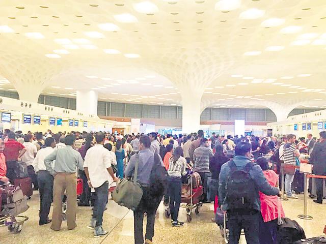 When T2, the airport’s newest integrated terminal, opened in 2014, the passenger-to-area ratio was 21,743 for an acre. This rose to 34,148 in a year.(HT PHOTO)