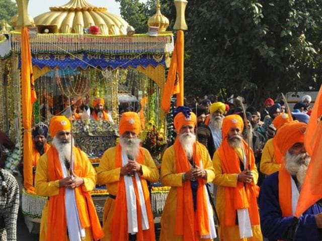 In a letter to Kejriwal, SGPC chief Avtar Singh Makkar has sought his help for the smooth conduct of the ‘nagar kirtan’ when it reaches Delhi on May 28-29. (HT File Photo) In a letter to Kejriwal, SGPC chief Avtar Singh Makkar has sought his help for the smooth conduct of the ‘nagar kirtan’ when it reaches Delhi on May 28-29. (HT File Photo)