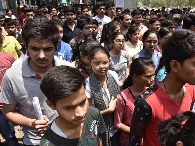 Students coming out after appearing for ’NEET’ exam at DPS School R K Puram in New Delhi on May 1. (Arvind Yadav/ HT file photo) Students coming out after appearing for ’NEET’ exam at DPS School R K Puram in New Delhi on May 1. (Arvind Yadav/ HT file photo)