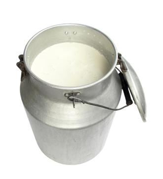 Some vendors add chalk dissolved in water to milk. This can cause a build-up of calcium, which can cause kidney stones. (iStock photo) Some vendors add chalk dissolved in water to milk. This can cause a build-up of calcium, which can cause kidney stones. (iStock photo)