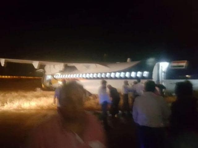 A Jet Airways aircraft with 66 passengers and four crew members onboard skidded off the runway after landing at the Indore airport on Saturday evening.(ANI Photo) A Jet Airways aircraft with 66 passengers and four crew members onboard skidded off the runway after landing at the Indore airport on Saturday evening.(ANI Photo)