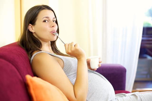 Your baby may be normal weight at birth but he could gain more than a few pounds later. (Shutterstock) Your baby may be normal weight at birth but he could gain more than a few pounds later. (Shutterstock)